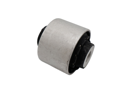 Casquillo del brazo de control/brazo de arrastre. Porsche 95B Macán - 8K0407151F, 8K0407152F, 29944, PAC407151, PAC407152 - JBU1362