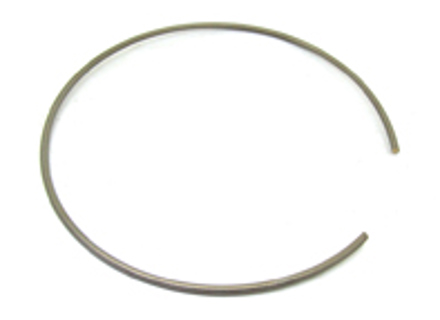 Circlip de manchon en caoutchouc de remplissage de carburant. Porsche 911 65-89 - 99915200400 - 8490-1, 1615651300
