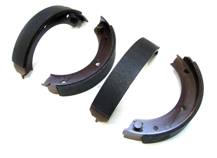 Handbrake shoes, Set of 4. Porsche 911 1965-68 / 356B / 356C - 90135290613, 90135290614, PCG90120971, 	90135209710 - PS8532, 911419/00, 1663900410, BP PS8532